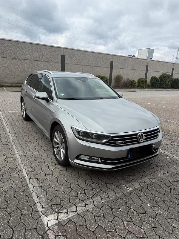 Gebraucht VW Passat 150 PS (110 kW) 2016 Silber Kombi