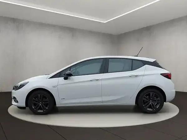 Gebraucht Opel Astra Design & Tech 110 PS (80 kW) 2022 Schnee weiß (uni) Limousine