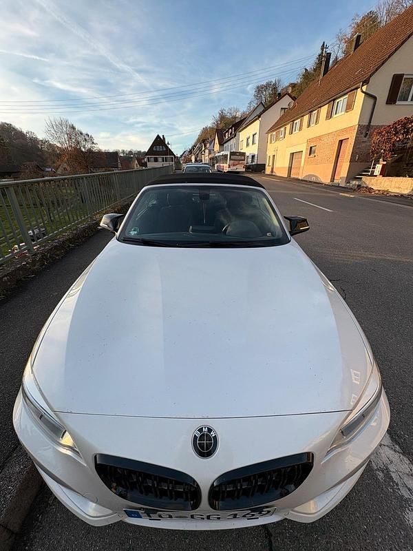 Gebraucht BMW 218 Advantage 136 PS (100 kW) 2015 Weiß Cabrio