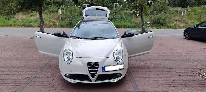 Weiß Gebraucht 2013 Alfa Romeo MiTo Kleinwagen | 4.990 € (Fairer Preis) - Bild 1/4
