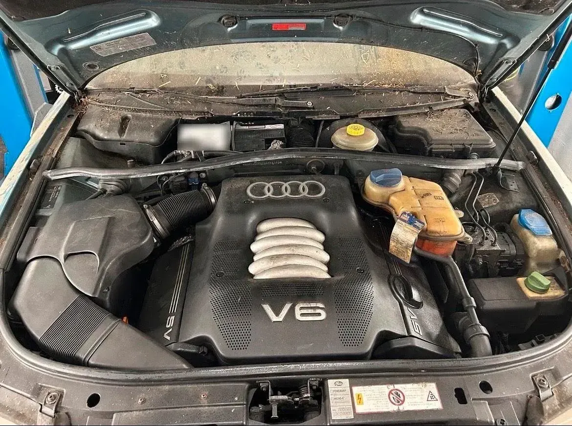 Occasion Audi A4 165 ch (121 kW) 1998 Andere farben Berline