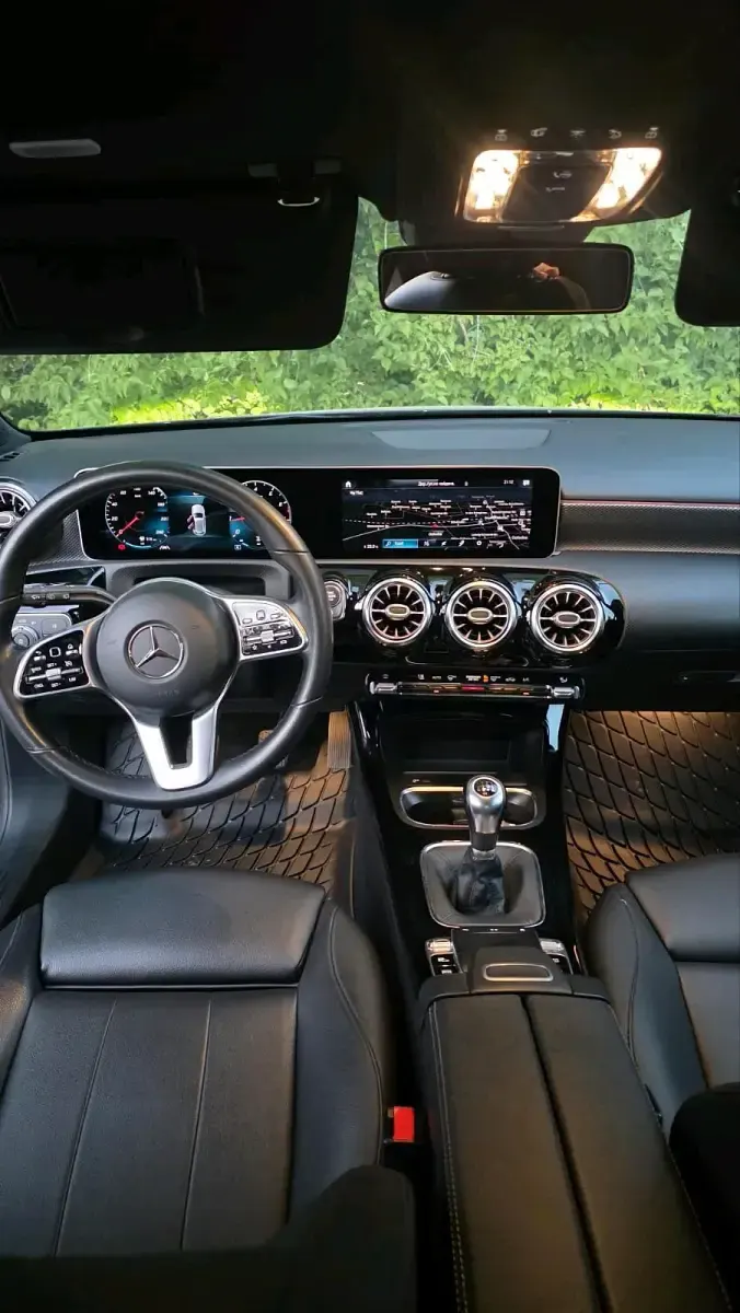 Gebraucht Mercedes A200 Progressive 163 PS (119 kW) 2018 Schwarz Kombi