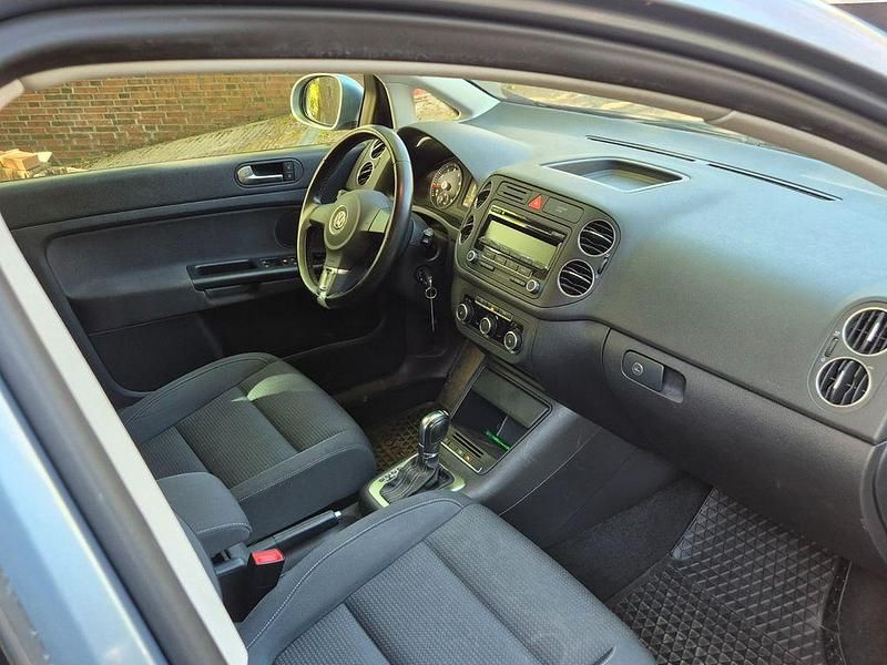Gebraucht VW Golf VI Team 122 PS (89 kW) 2010 Blau Kleinwagen