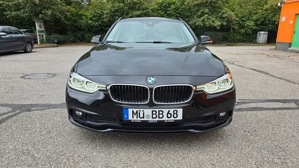 Gebraucht BMW 320 190 PS (139 kW) 2017 Schwarz Kombi