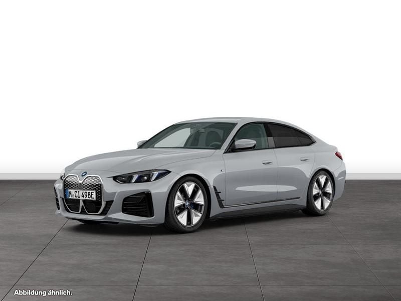 Grau Gebraucht 2024 BMW i4 Limousine | 51.300 € (Etwas zu teuer) - Bild 1/4
