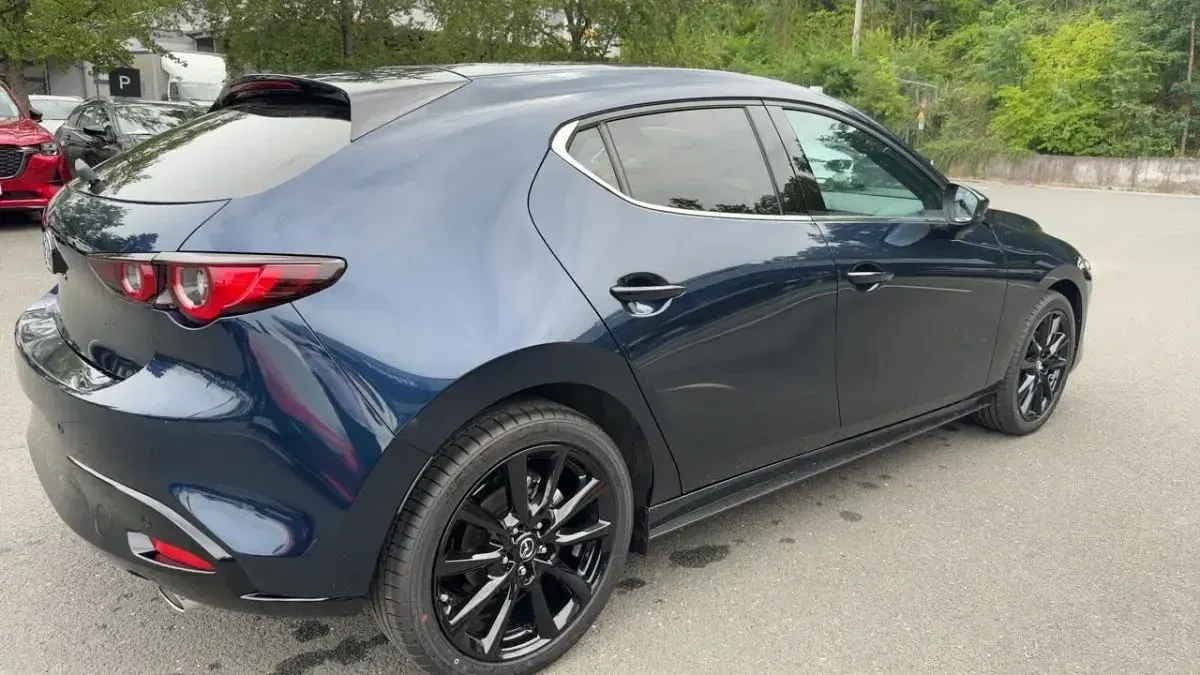 Neu Mazda 3 Homura-Line 140 PS (102 kW) 2026