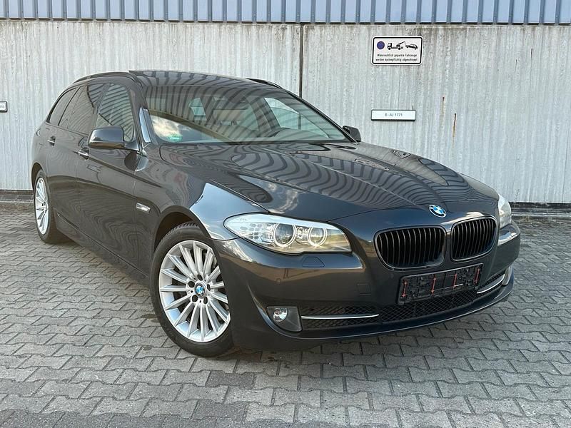 Usata BMW 525 204 CV (150 kW) 2011 Grigio Station wagon