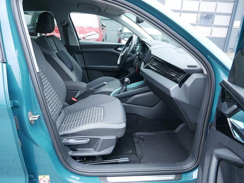 Gebraucht Audi A1 Sportback Advanced 116 PS (85 kW) 2019 Grün Kleinwagen