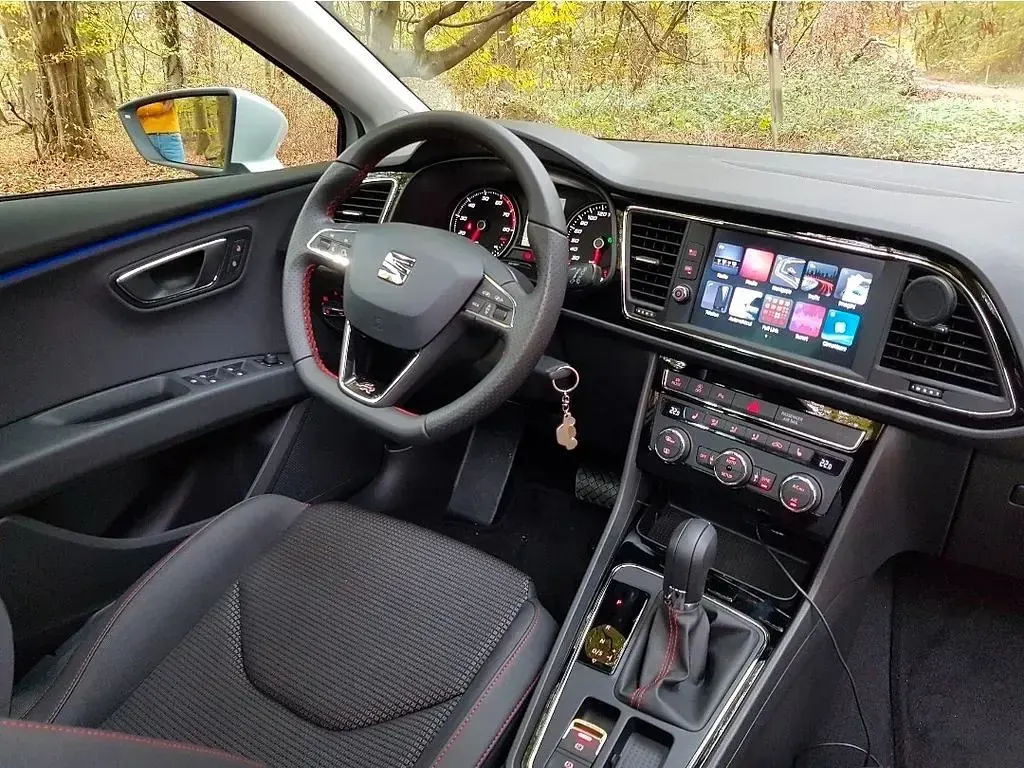 Gebraucht Seat Leon ST FR 179 PS (131 kW) 2018 Weiß Kombi