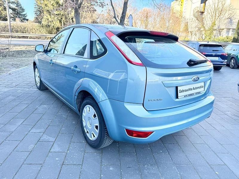 Gebraucht Ford Focus Style 101 PS (74 kW) 2009 Grau Limousine