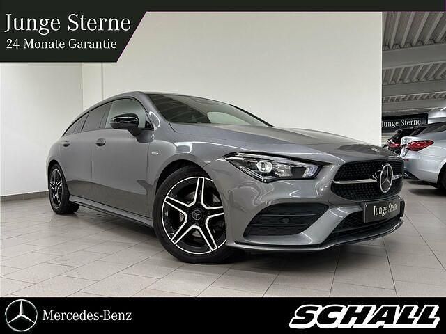 Andere farbe Gebraucht 2021 Mercedes CLA220 AMG Limousine | 34.389 € (Teuer) - Bild 1/2
