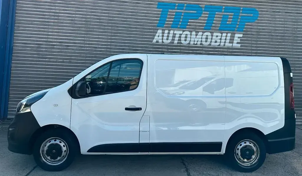 Gebraucht Opel Vivaro 121 PS (88 kW) 2018 Weiß Van / Kleinbus