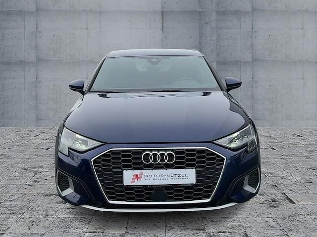 Gebraucht Audi A3 Sportback e-tron Advanced Plus 204 PS (150 kW) 2023 Navarrablau metallic Kleinwagen