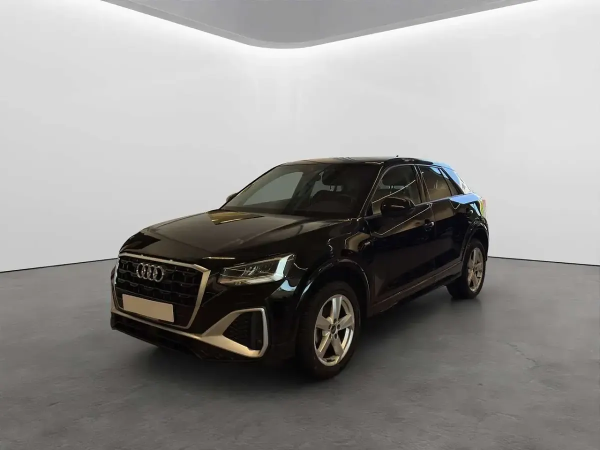 Gebraucht Audi Q2 S-Line 150 PS (110 kW) 2024 Mythosschwarz SUV