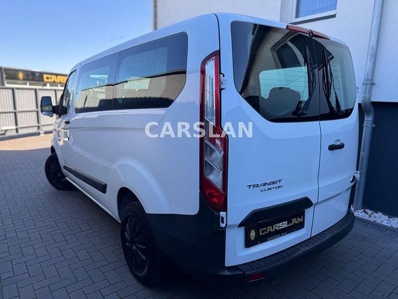 Gebraucht Ford Tourneo 101 PS (74 kW) 2015 Weiß Van / Kleinbus