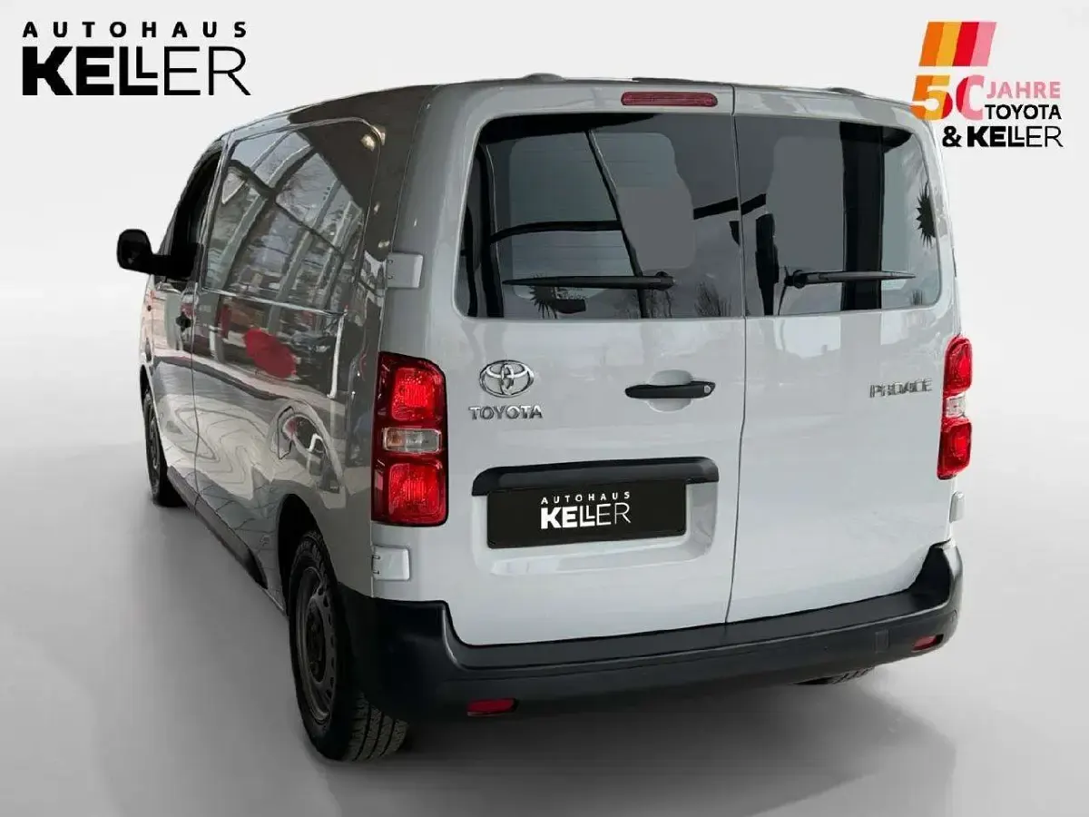 Gebraucht Toyota Proace Plus 120 PS (88 kW) 2023 Icy white Van / Kleinbus
