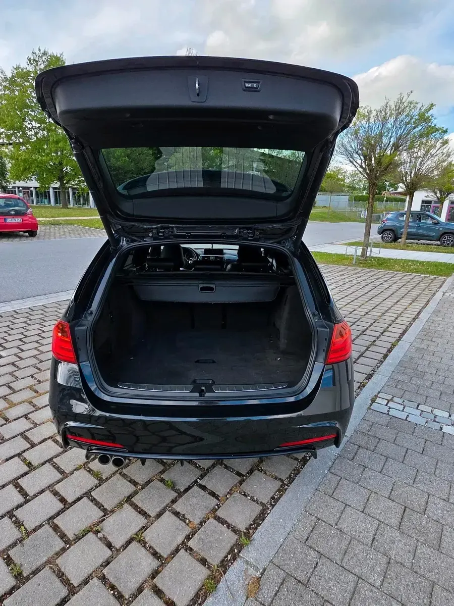 Brugt BMW 330 Performance 258 HK (189 kW) 2013 Sort Stationcar