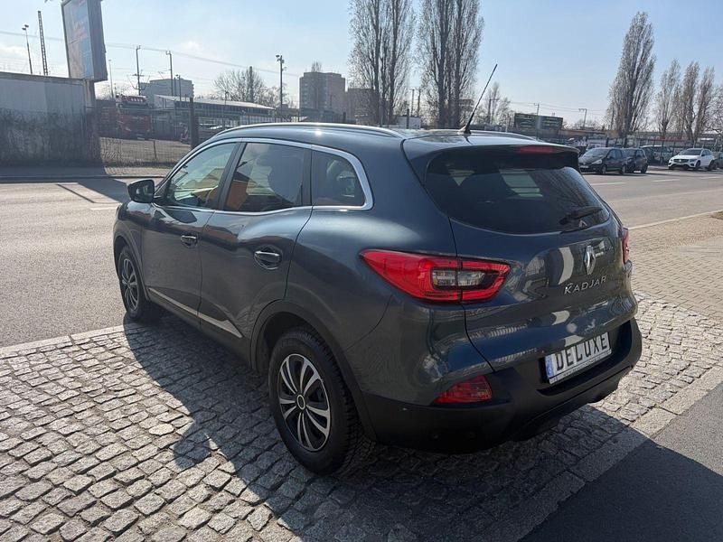Usado Renault Kadjar 110 HP (80 kW) 2017 Cinzento SUV