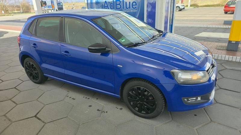 Gebraucht VW Polo 80 PS (58 kW) 2012 Blau Kleinwagen