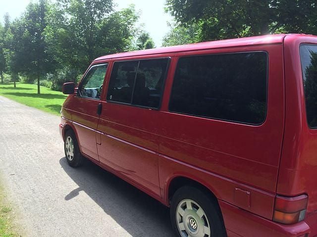 Gebraucht VW Multivan 139 PS (102 kW) 1997 Rot Van