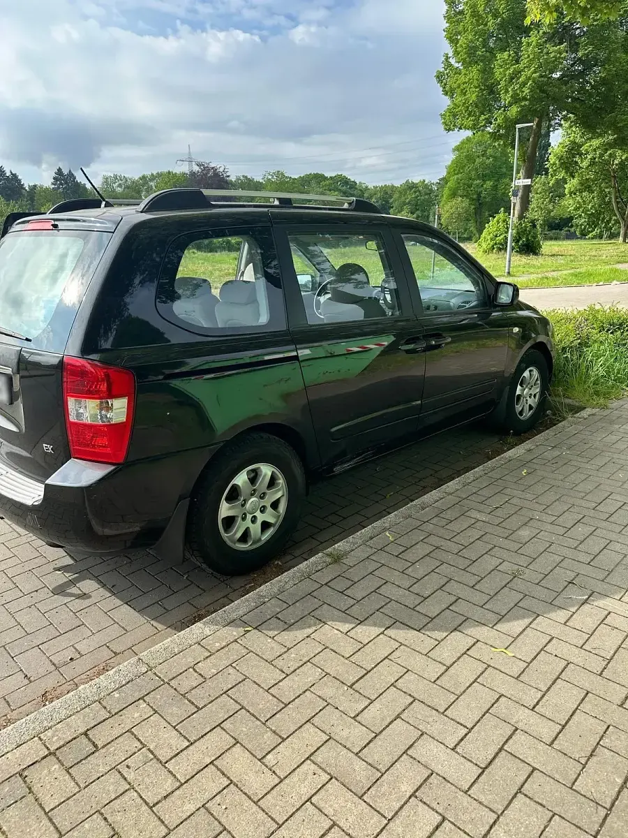 Brugt Kia Carnival 190 HK (139 kW) 2007 Sort MPV