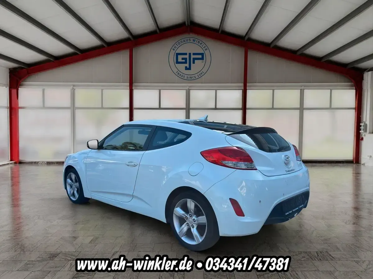 Gebraucht Hyundai Veloster Style 140 PS (102 kW) 2012 Weiß Kleinwagen