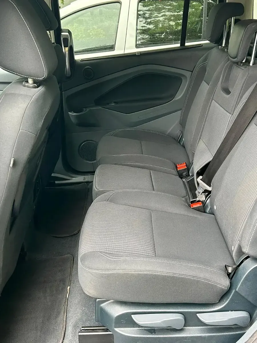 Gebraucht Ford Grand C-Max 2015 Grau Van / Kleinbus