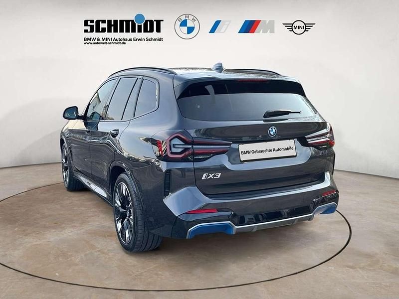 Gebraucht BMW iX3 Impressive 210 kW (286 PS) 2022 Sophistograu metallic SUV