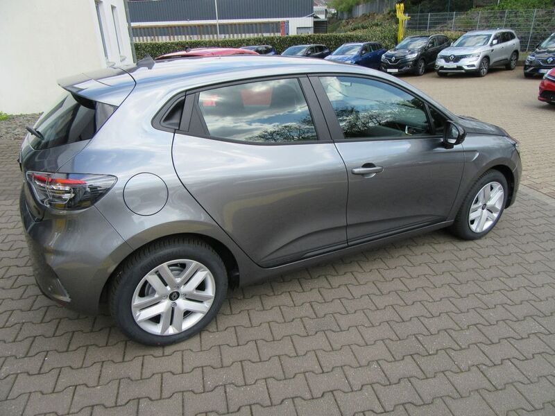 Gebraucht Renault Clio V Evolution 143 PS (105 kW) 2024 Grau Kleinwagen