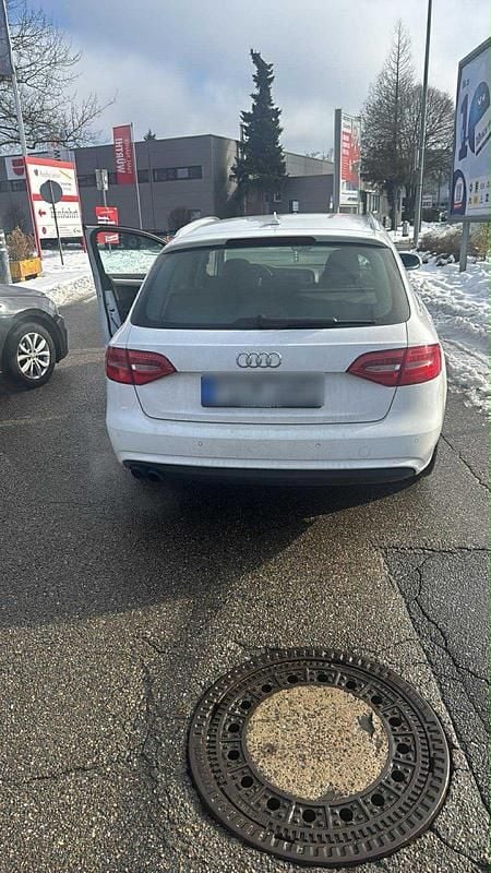 Gebraucht Audi A4 140 PS (102 kW) 2014 Weiß Kombi