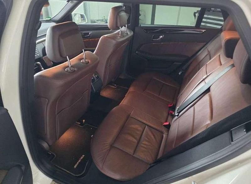Second-hand Mercedes E250 204 CP (150 kW) 2010 Alb Break
