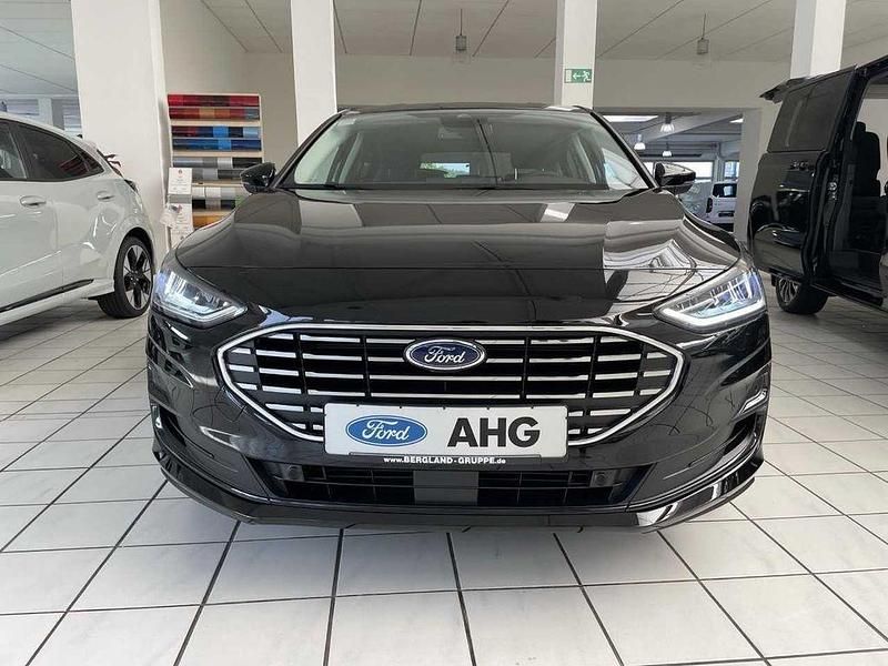 Gebraucht Ford Focus Titanium 125 PS (91 kW) 2025 Agate black metallic schwarz Limousine