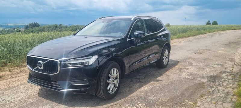 Schwarz Gebraucht 2018 Volvo XC60 Momentum SUV | 22.000 € (Guter Preis) - Bild 1/4