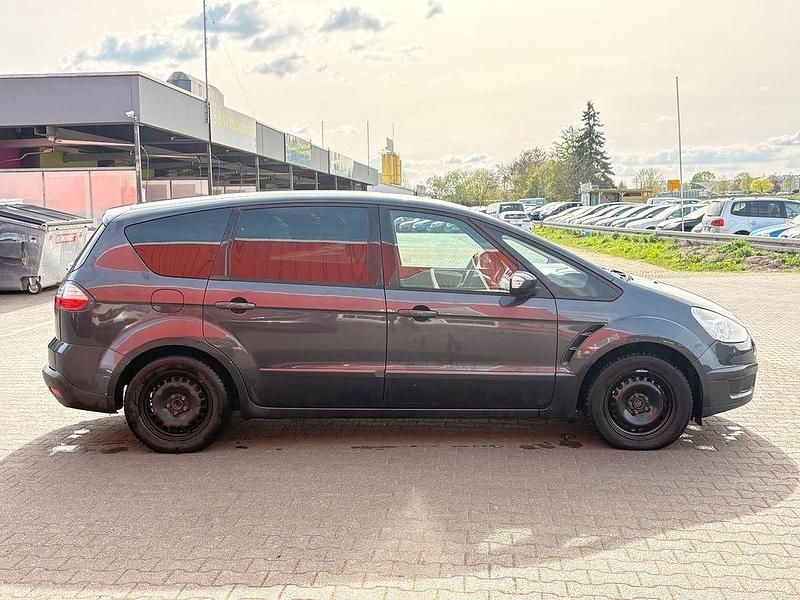 Gebraucht Ford S-MAX Trend 145 PS (106 kW) 2009 Grau Van / Kleinbus