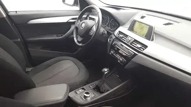 Second-hand BMW X1 Advantage 192 CP (141 kW) 2016 Argintiu SUV