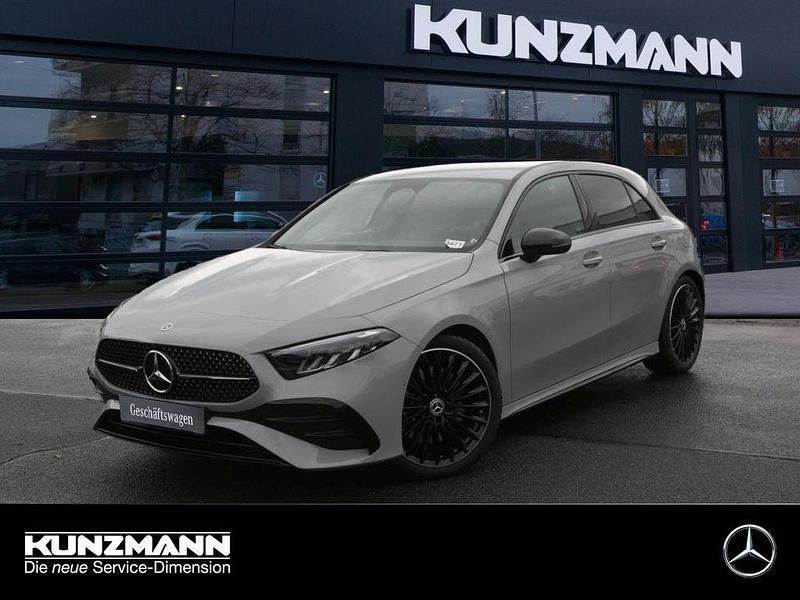 Manufaktur lack manufaktur alp Gebraucht 2025 Mercedes A250 AMG Limousine | 44.690 € (Teuer) - Bild 1/4
