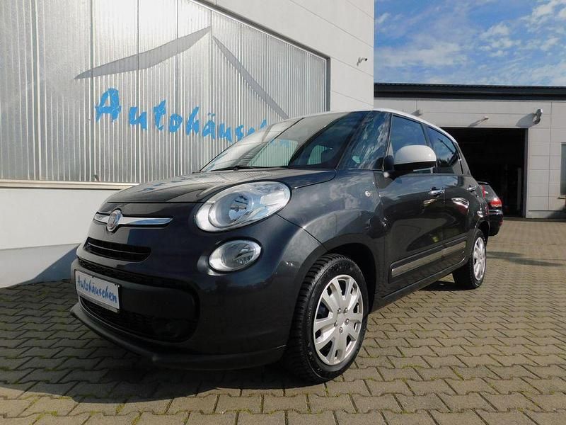 Grau Gebraucht 2014 Fiat 500L Mystyle Van / Kleinbus | 7.999 € (Fairer Preis) - Bild 1/4