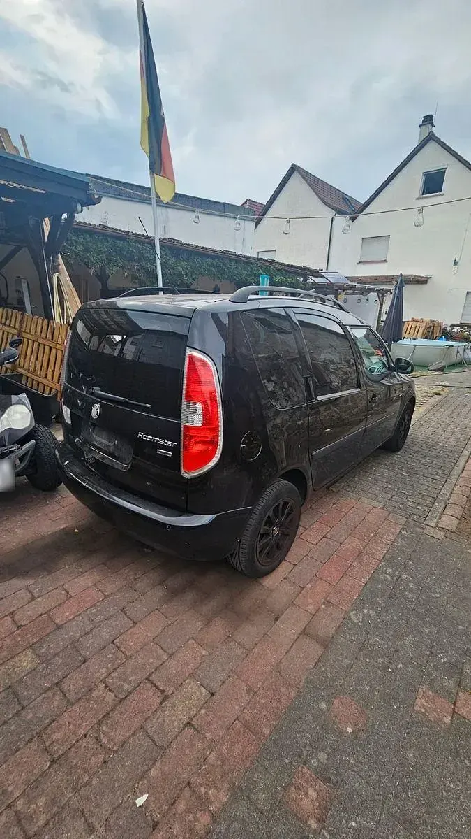 Gebraucht Skoda Roomster 105 PS (77 kW) 2008 Schwarz Van / Kleinbus