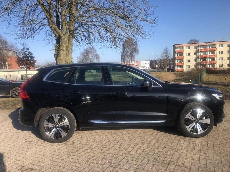 Gebraucht Volvo XC60 Plus 349 PS (256 kW) 2022 Black stone SUV