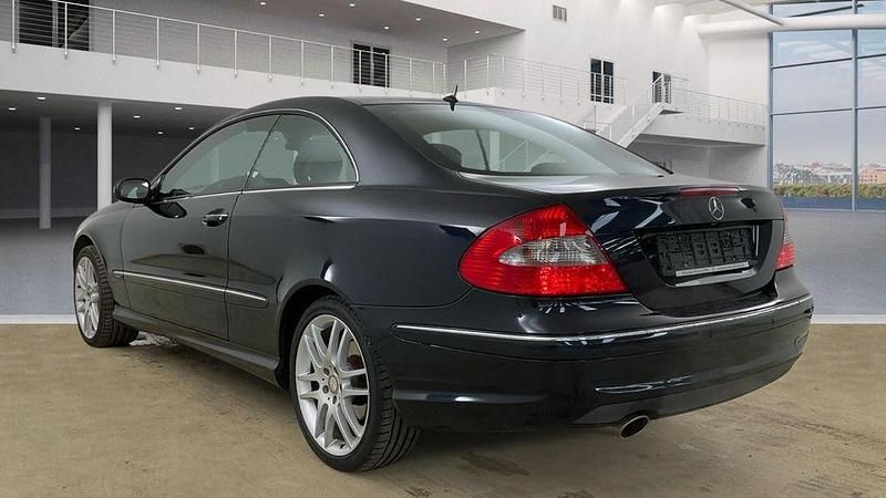 Gebraucht Mercedes CLK280 Sport Edition 231 PS (169 kW) 2008 Schwarz Coupé