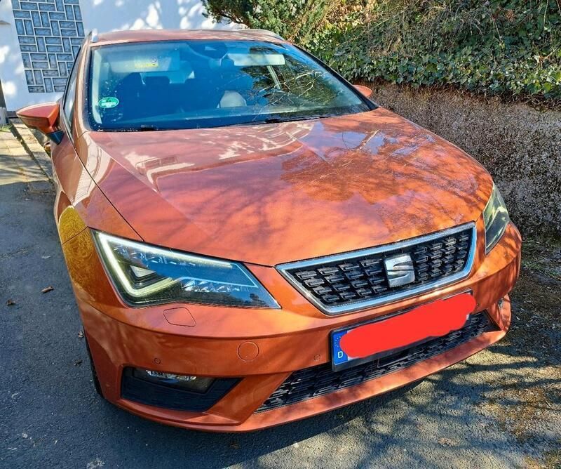 Orange Gebraucht 2018 Seat Leon ST Kombi | 13.490 € (Fairer Preis) - Bild 1/4