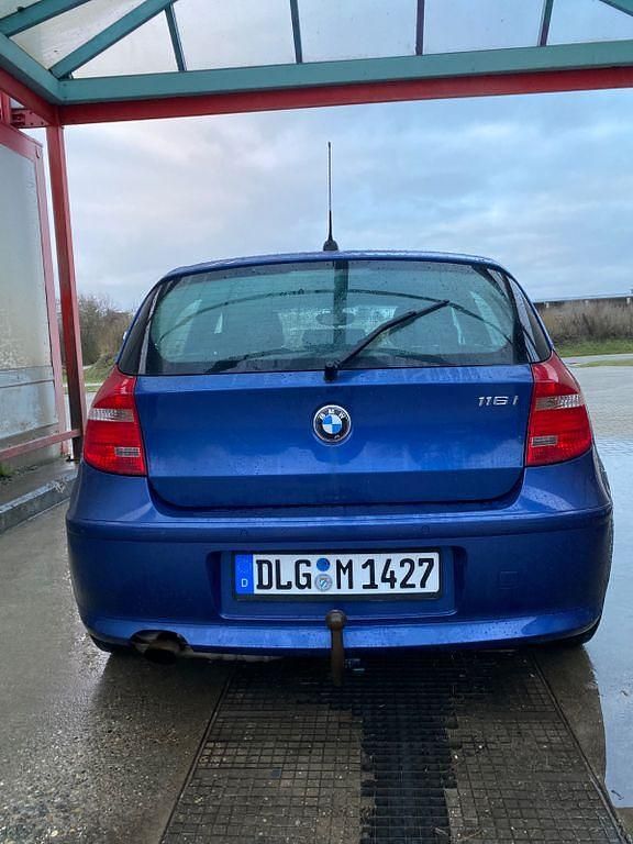 Gebraucht BMW 116 122 PS (89 kW) 2008 Blau Kleinwagen