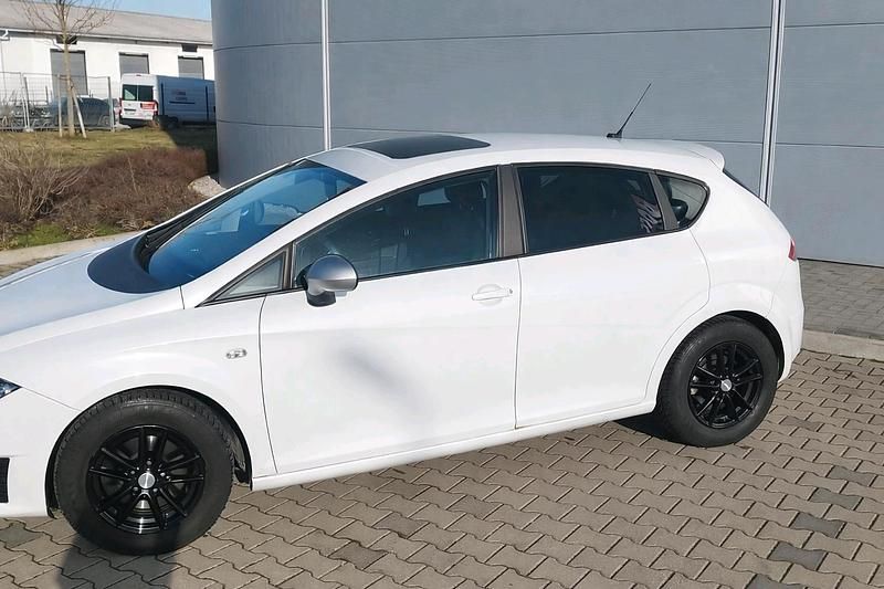 Gebraucht Seat Leon FR 140 PS (102 kW) 2011 Weiß Kleinwagen