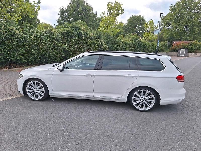 Gebraucht VW Passat 150 PS (110 kW) 2018 Weiß Kombi