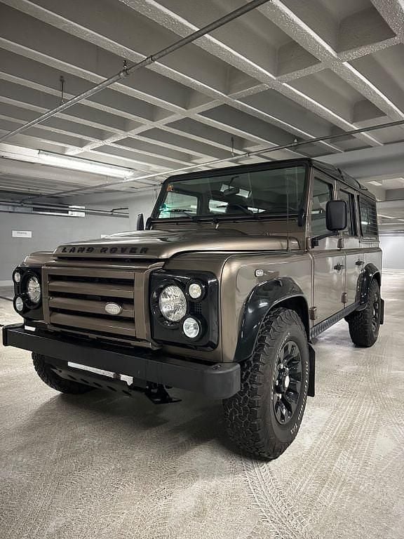 Gebraucht Land Rover Defender 122 PS (89 kW) 2014 Braun Kombi
