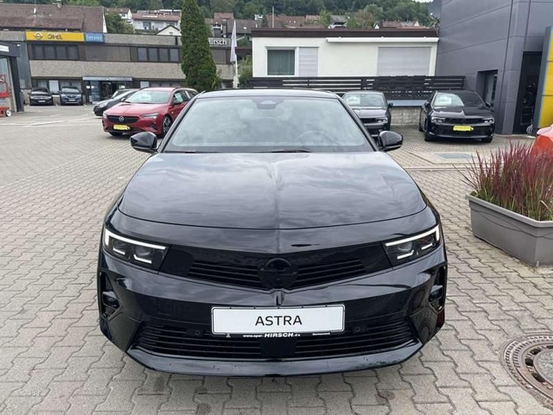Gebraucht Opel Astra 131 PS (96 kW) 2025 Schwarz (karbon schwarz) Limousine