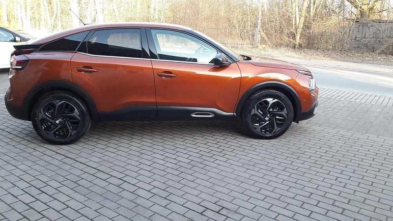 Gebraucht Citroën C4 Shine 155 PS (114 kW) 2021 Karamel braun Limousine