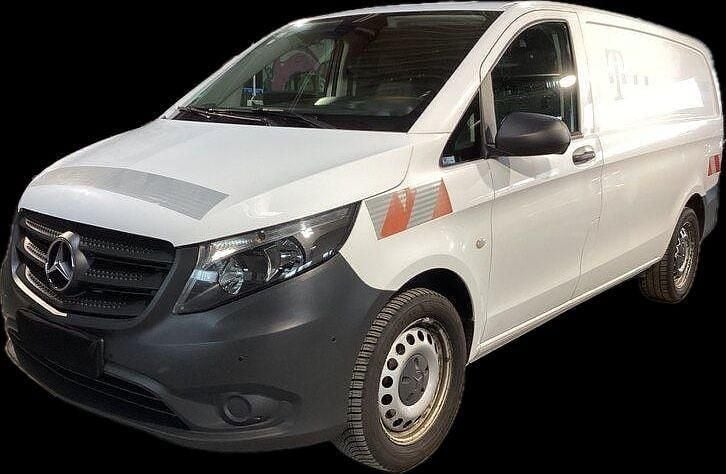 Weiß Gebraucht 2018 Mercedes Vito Van / Kleinbus | 15.999 € (Superpreis) - Bild 1/4