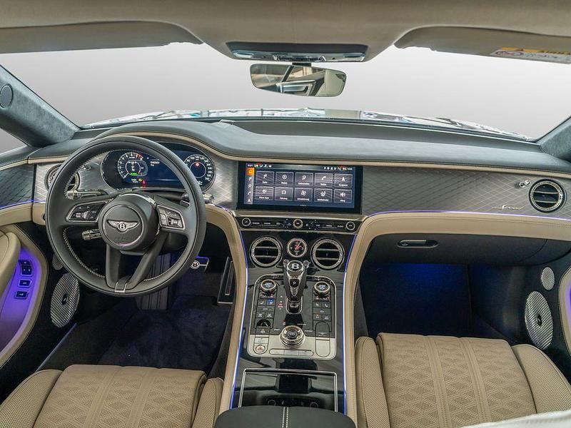 Neu Bentley Continental 782 PS (575 kW) 2025 Gold