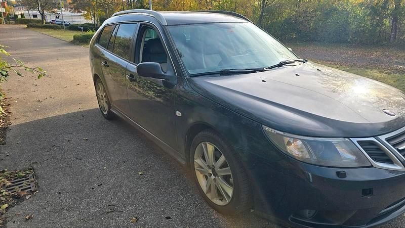Schwarz Gebraucht 2008 Saab 9-3 Kombi | 1.600 € (Fairer Preis) - Bild 1/4